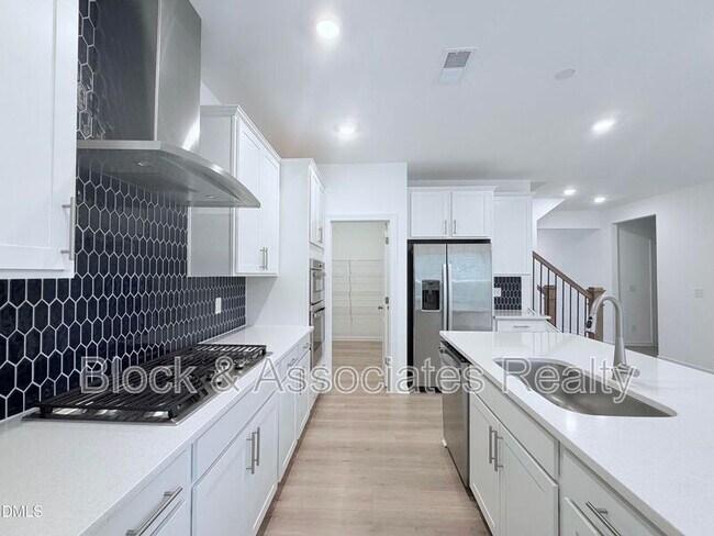 611 Contento Ct