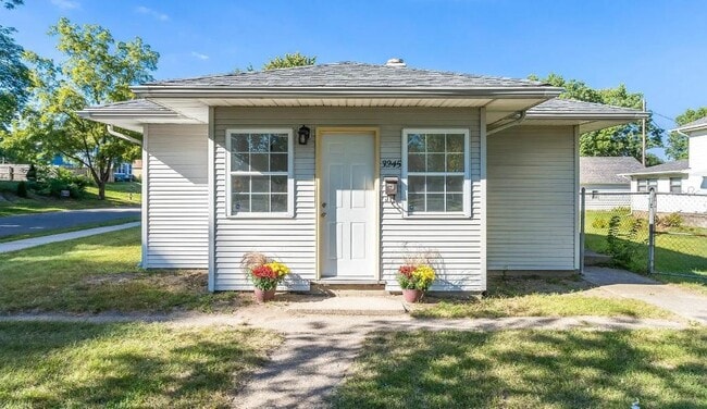 Building Photo - 3245 Ardmore Trail Rental