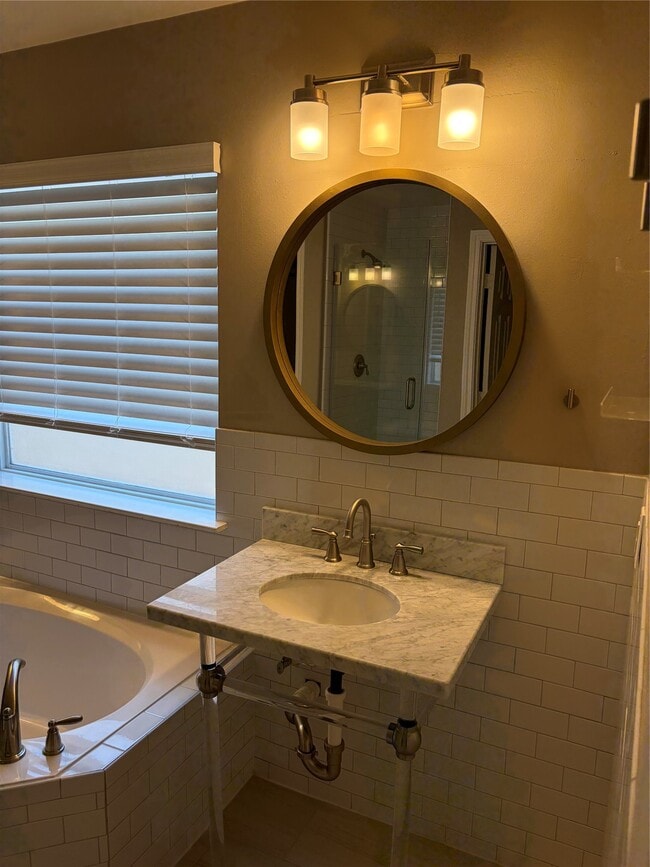 Photo - 15939 Cottage Ivy Cir