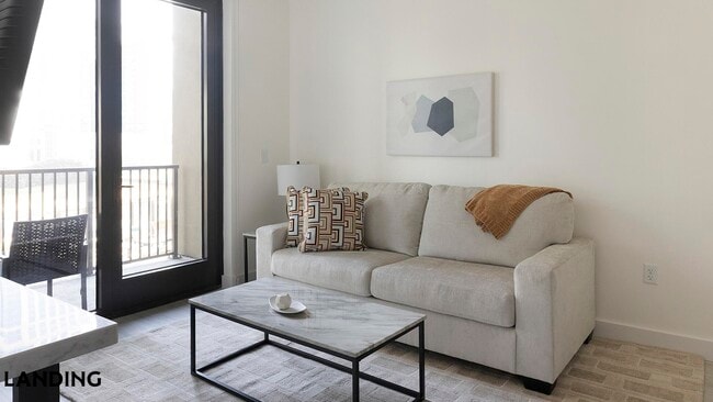 Building Photo - 1007 S Mint St