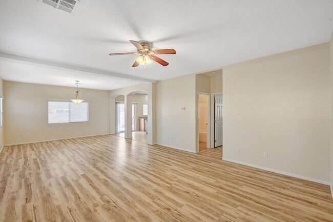 Photo - 4 Bedroom Near Spring Valley— Your Next Chapter Starts Here!