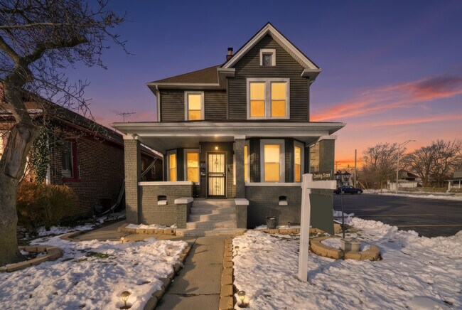 Building Photo - 1504 Hanover St Unit 2