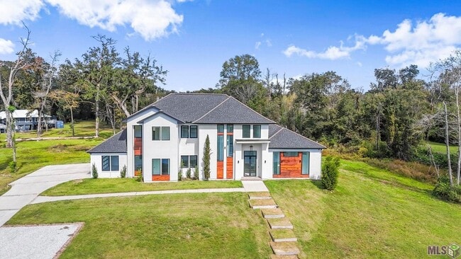 Building Photo - 9825 Fawn Vw Dr