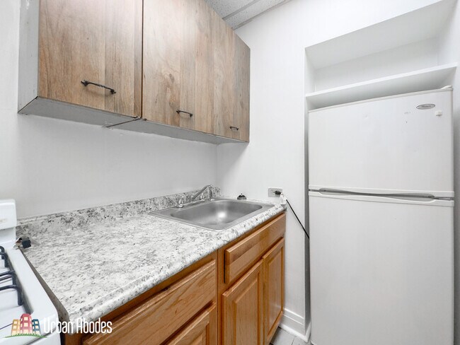 Photo - 2831 N Burling St Unit M03B