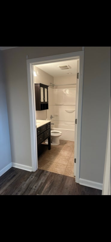 Photo - 1611 S Main St Unit 4