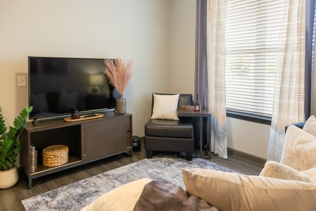 Photo - College View