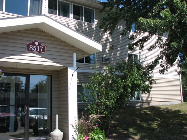 Raintree West Apartments