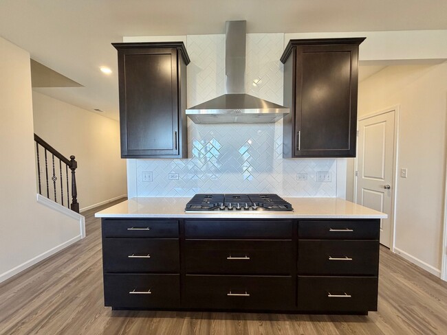 Photo - 704 Switchgrass Wy