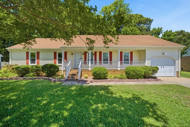 Building Photo - LARGE RANCH HOME