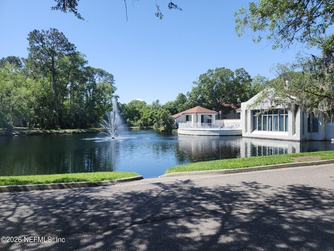 Photo - 2706 Wood Hill Dr Unit 2706