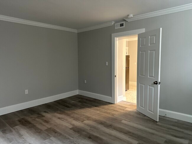 Photo - 74 Longwood Ave Unit 2