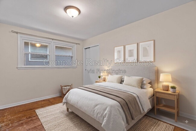 Photo - 2502 McLaran Ave
