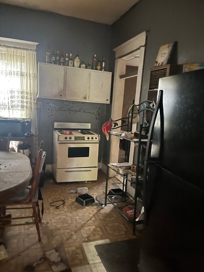 Photo - 525 S Division St
