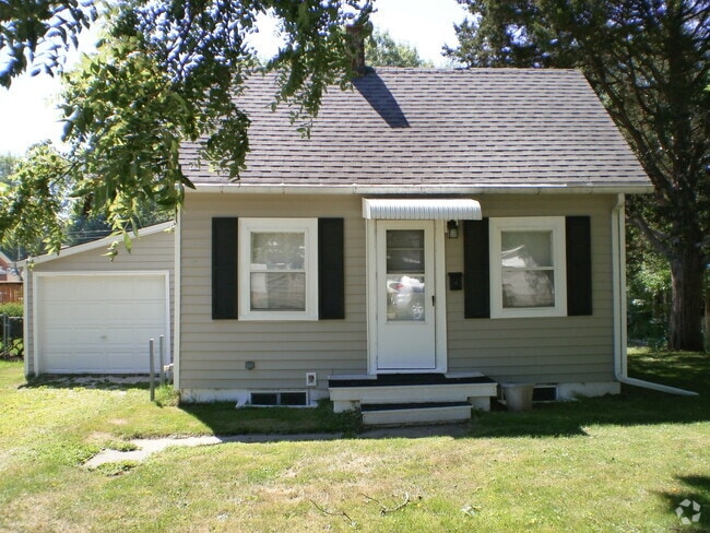 Front - 1080 26th St Rental