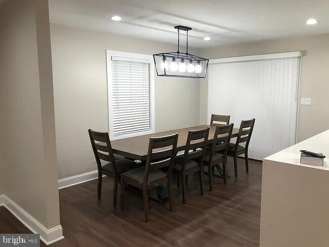 Photo - 10584 Brent Town Rd