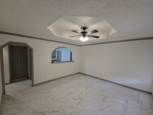 Photo - 9010 Linda Vista Rd Unidad A