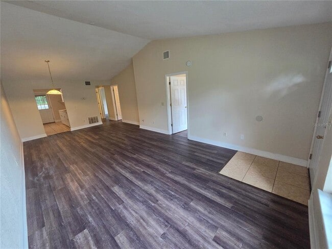 294 Lovell Ln