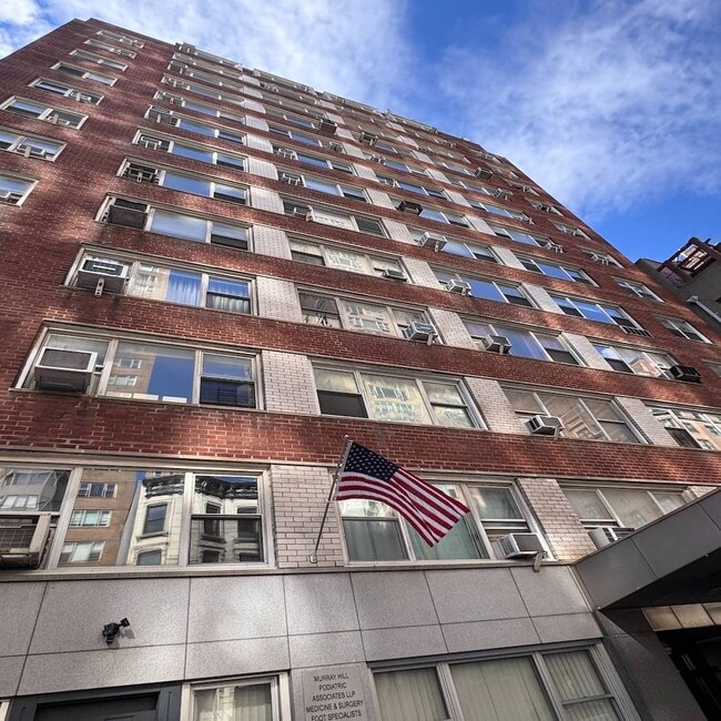 Building Photo - 288 Lexington Ave Unit 5A