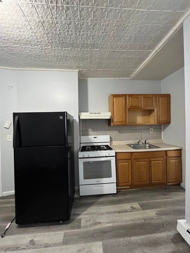 Building Photo - 708 Broadway Unit 3R
