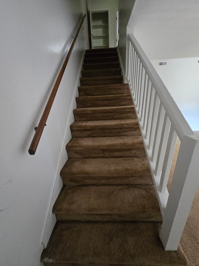 Photo - 118 Lakewood Dr