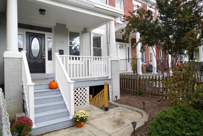 Photo - Lovely 4br/2bth home w/parking in Petworth - Priced to rent ASAP!