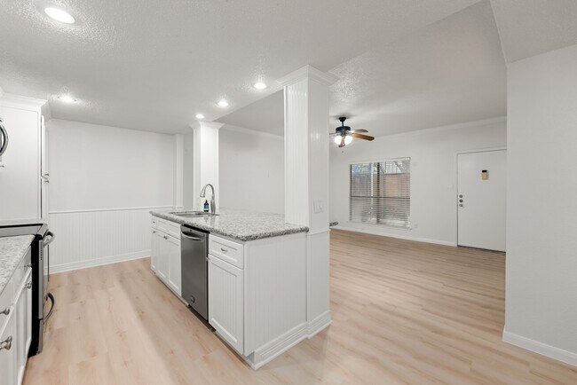 Photo - 5711 Sugar Hill Dr Unit 69