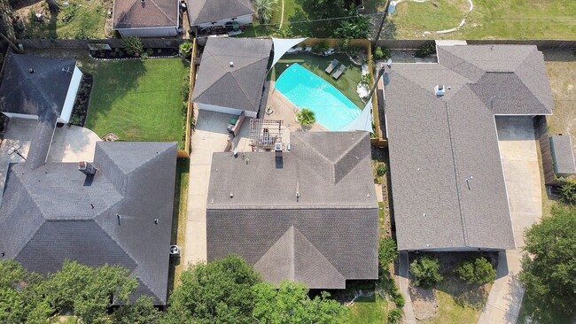 Photo - 9811 Rocktree Dr