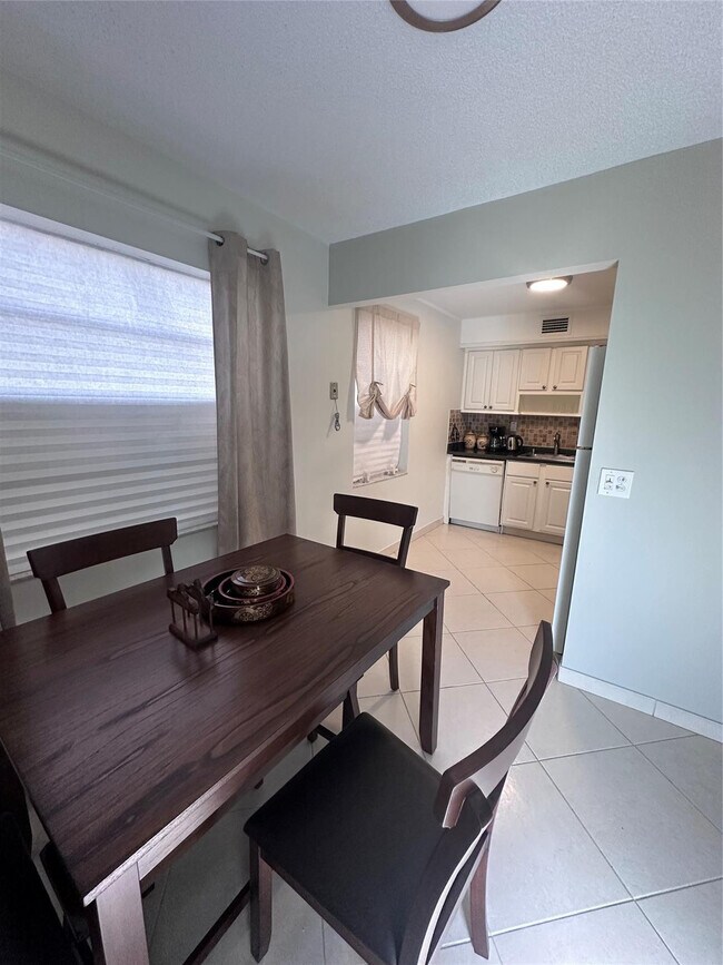 Photo - 164 Burgandy Way Unit 164