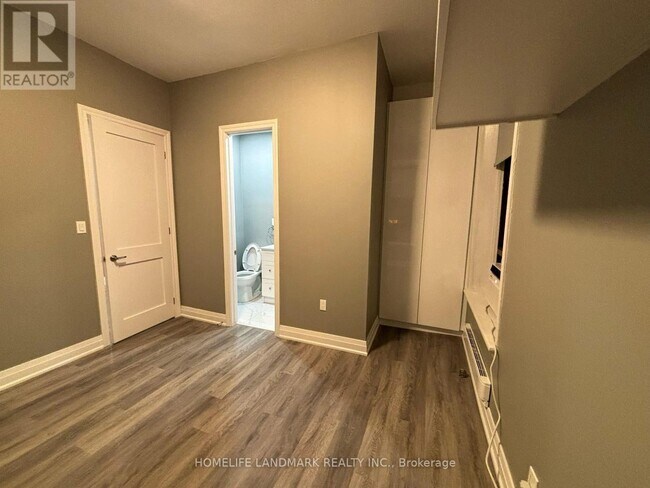 271 Dunn Ave Unit 1B