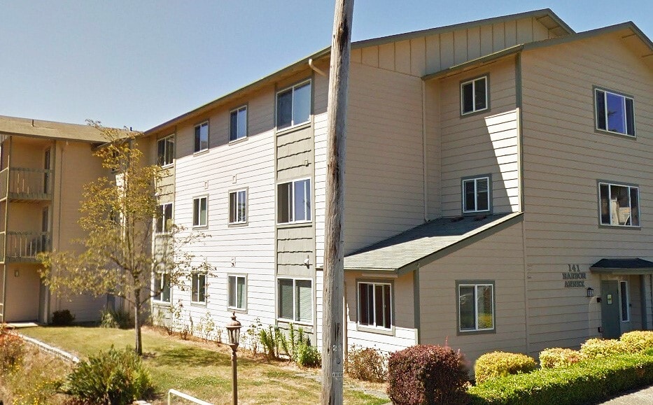 Photo - 141 S River St