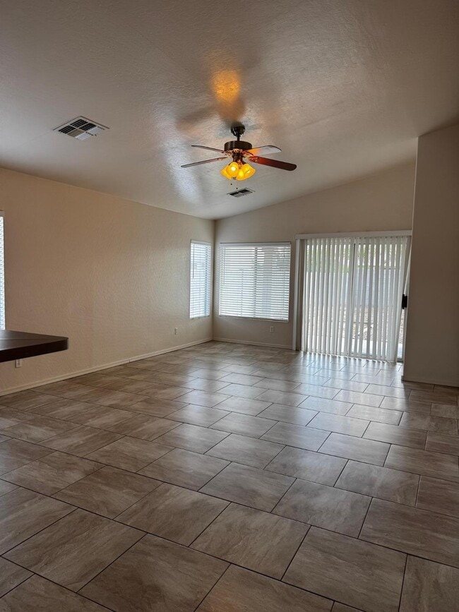 Photo - 14613 N 154th Ave