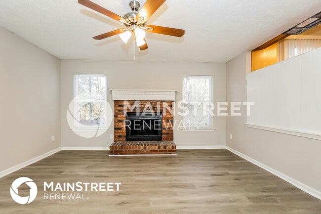 Photo - 1309 Cadogan Way