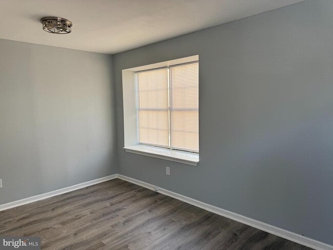 Photo - 1935 Winslow Ct