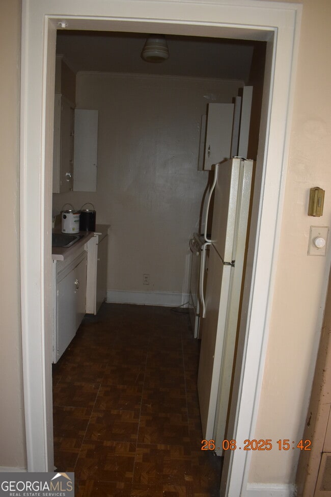 Photo - 2117 Ingleside Ave