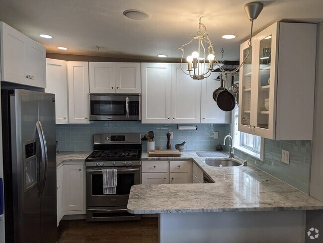 Building Photo - 149 G St Unit 3 Rental