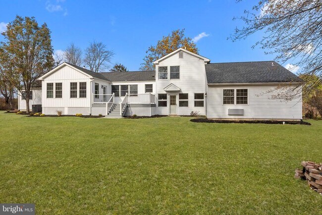 Photo - 271 Stoopville Rd