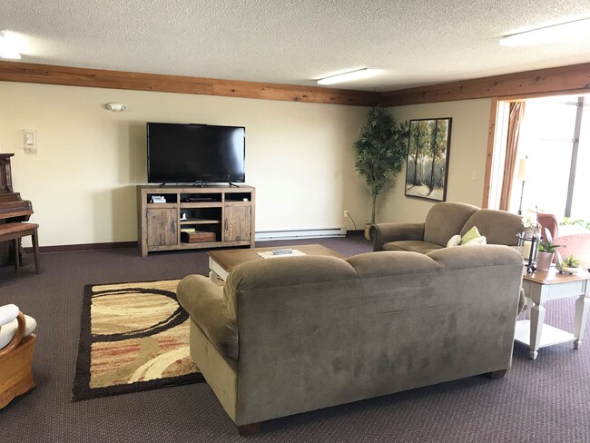 Photo - Courtyard Apartments