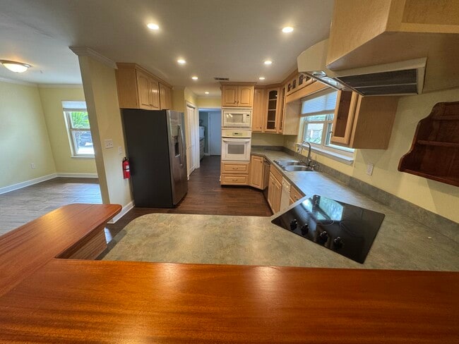 Photo - 234 Wava Ave