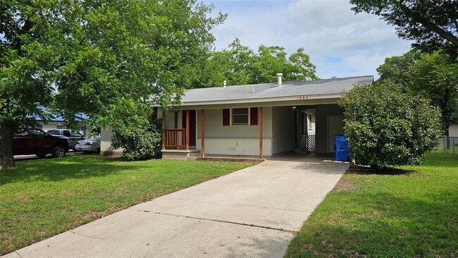 Photo - 1005 Cecelia St