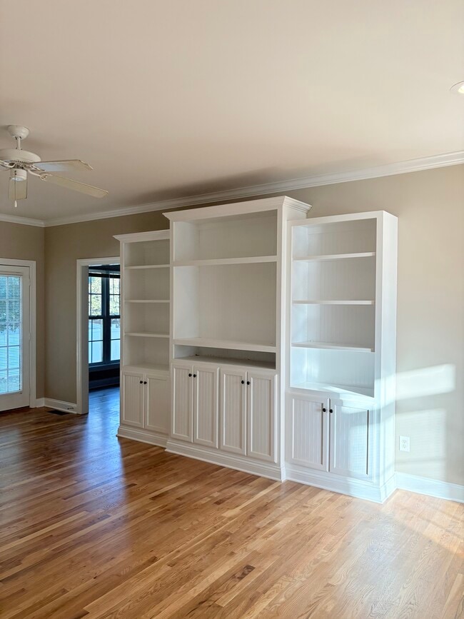 Photo - 2635 Danhaven Dr