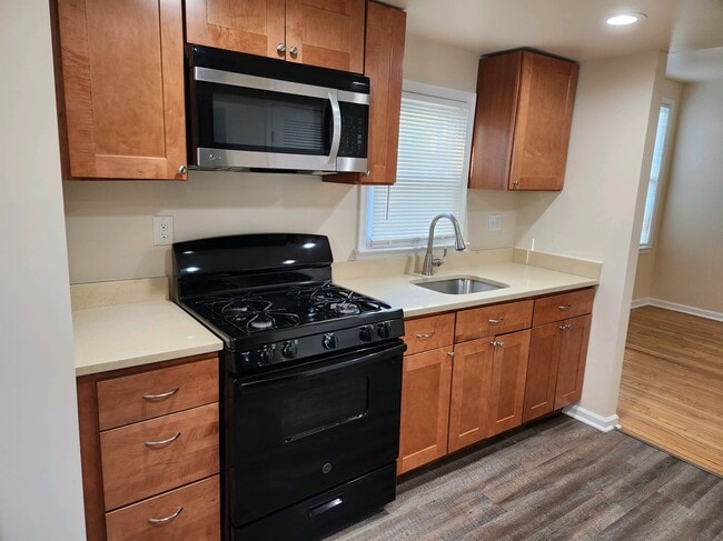 2701 Woodsdale Ave Unidad #3