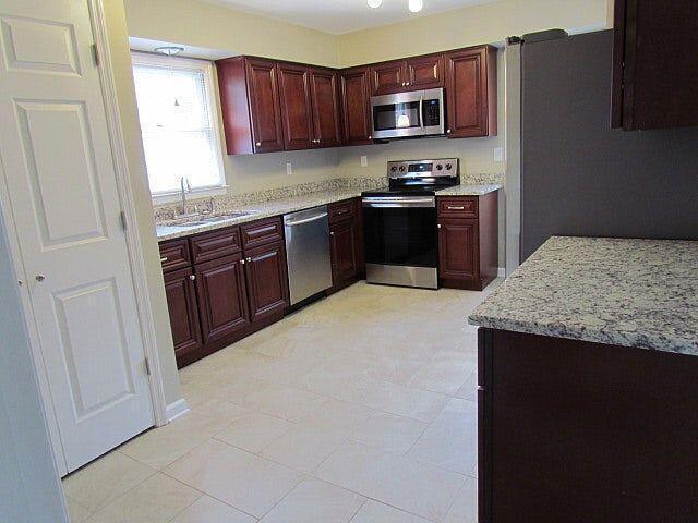 Photo - 2948a Candlelight Way