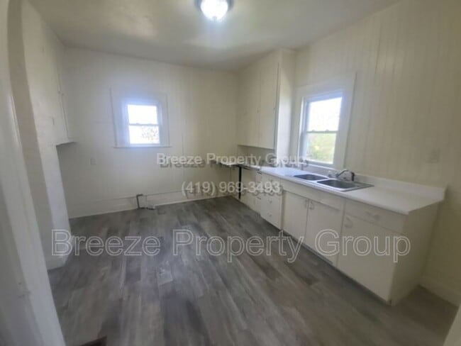 Photo - 1436 W High St