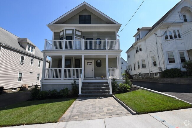 Building Photo - 147 Spruce St Unit 147-1 Rental