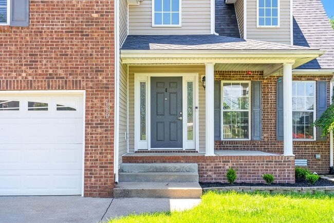 Photo - 680 Foxfield Dr