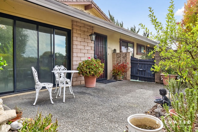 Photo - 458 Las Casitas Ct