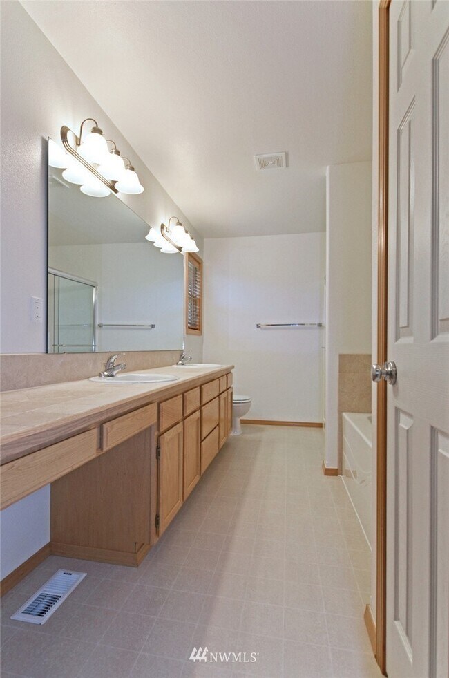 14228 44th Ave W Rental House Rental in Lynnwood, WA