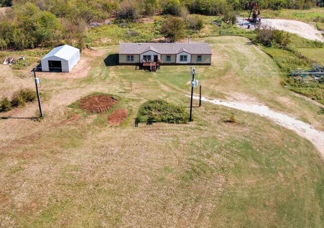 Photo - 1658 Reynolds Ln