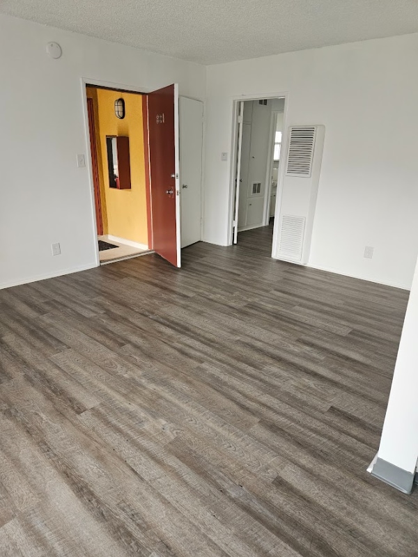 Photo - 828 Empire Ave Unidad 828