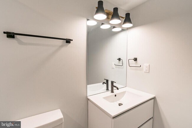 Photo - 1102 Germantown Ave Unit 203